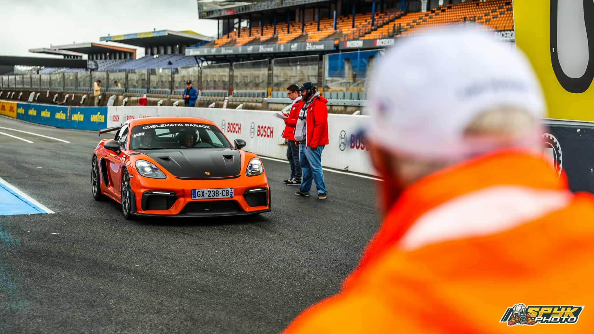 EMBLEMATIK GARAGE_chikane-lemansbugatti_004